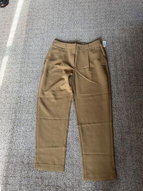 Old Navy Women's Straight-Leg Trousers in Camel